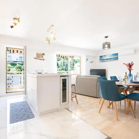 Apartment 4 Etoiles, Piscine, Parking, Wifi *