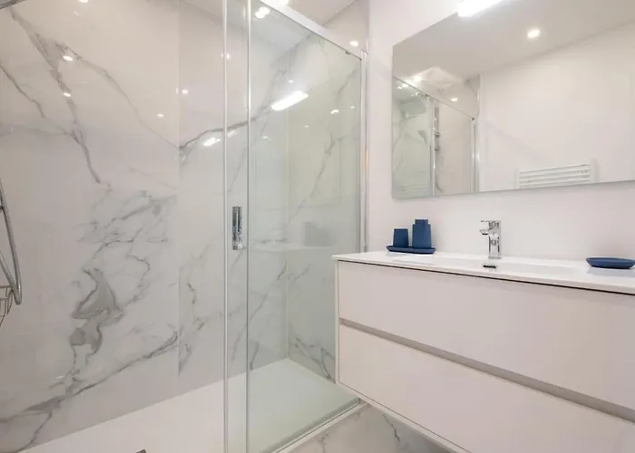 4 Etoiles, Piscine, Parking, Wifi Apartment