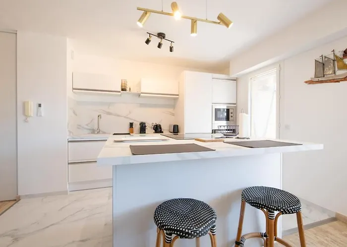 Apartment 4 Etoiles, Piscine, Parking, Wifi