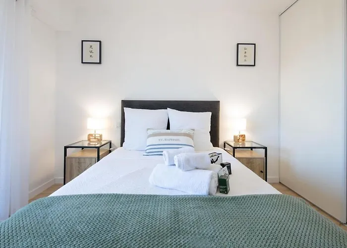 4 Etoiles, Piscine, Parking, Wifi Saint-Raphael (Var)