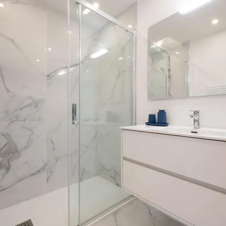4 Etoiles, Piscine, Parking, Wifi Appartement