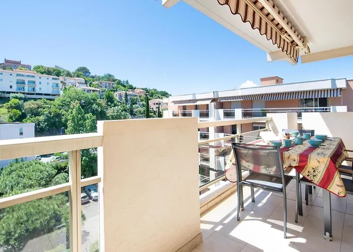 4 Etoiles, Piscine, Parking, Wifi *